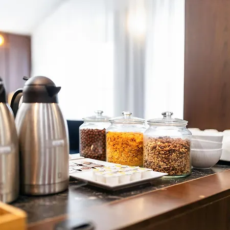 Otel A1 Royal Plaza