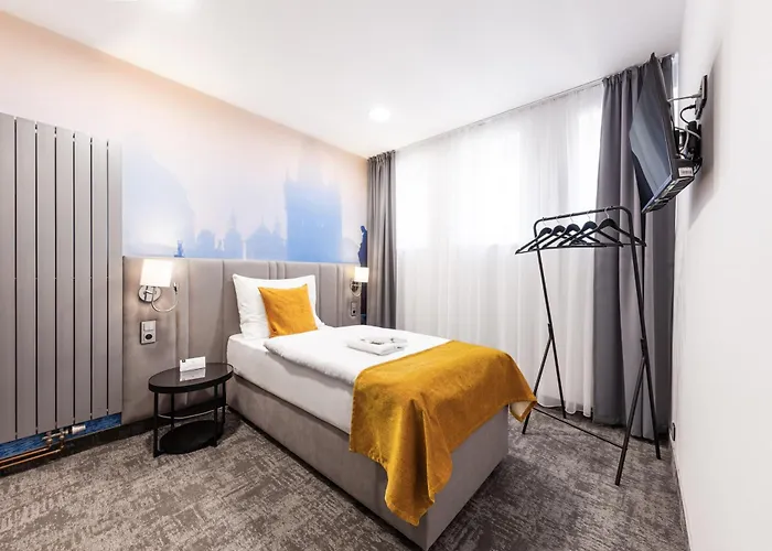A1 Royal Plaza 3*